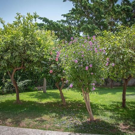 말라가 Piso Con Jardin 아파트 외부 사진