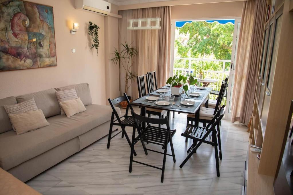 말라가 Piso Con Jardin 아파트 외부 사진