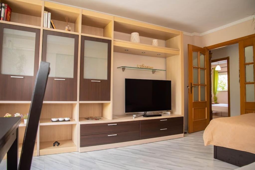 말라가 Piso Con Jardin 아파트 외부 사진