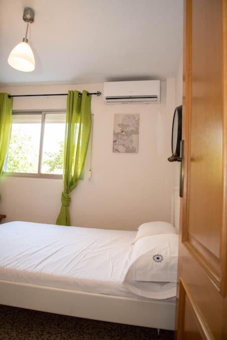 말라가 Piso Con Jardin 아파트 외부 사진