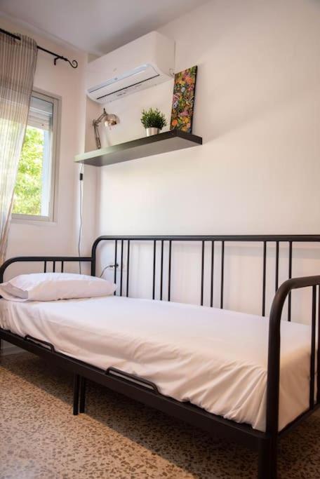 말라가 Piso Con Jardin 아파트 외부 사진
